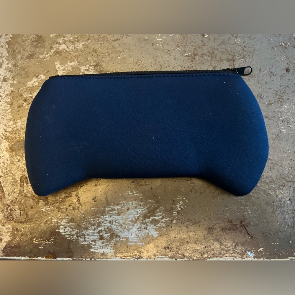 Game Controller Pouch - Blue - Picture 2 of 3